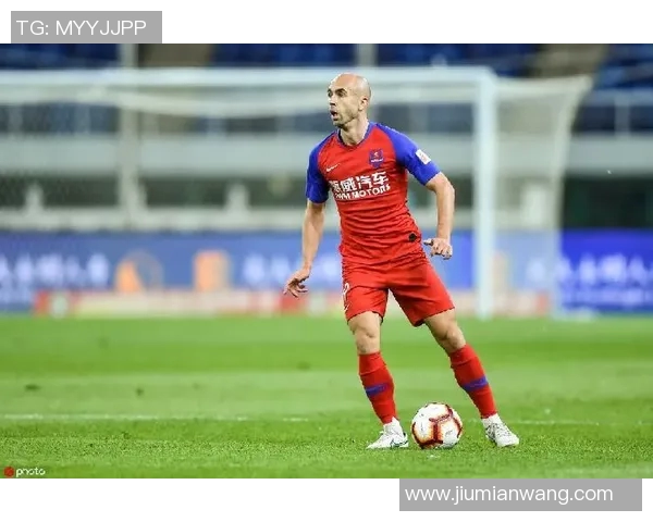 英超聚焦重庆羽毛球队探讨团队协作的重要性与实践经验分享